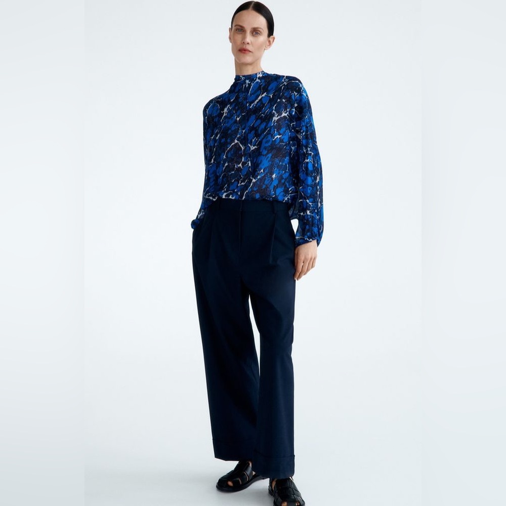 PRINTED BLOUSE WITH BOW - Picture 2 of 7
